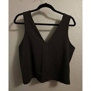 Banana Republic Deep V-Neck Cropped Tank Top, Size Large
